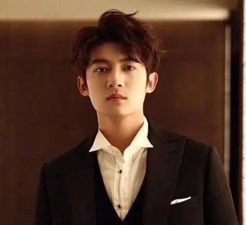 李飞爆料新人视频